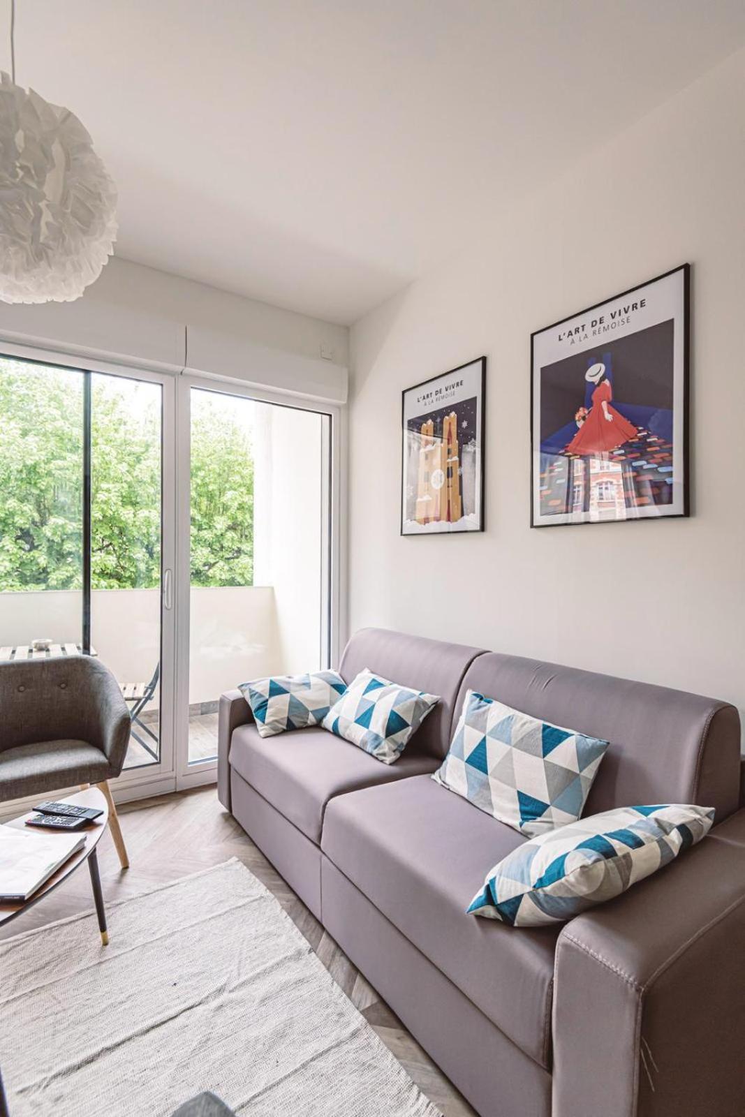 Henri Au Pied De La Cathedrale. Apartman Reims Kültér fotó