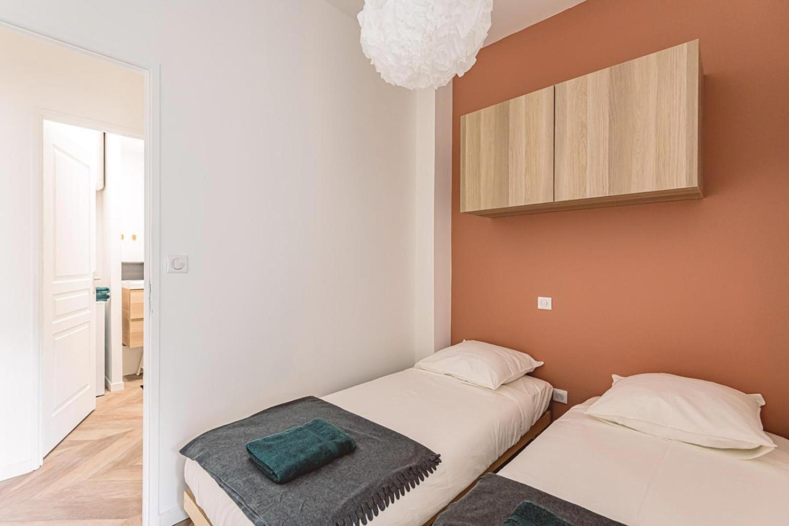 Henri Au Pied De La Cathedrale. Apartman Reims Kültér fotó
